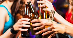 ¿Cómo evitar el aumento de peso por alcohol en Navidad?