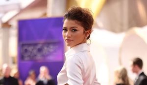 Zendaya: Una estrella juvenil que pasó de melena larga a bob súper corto